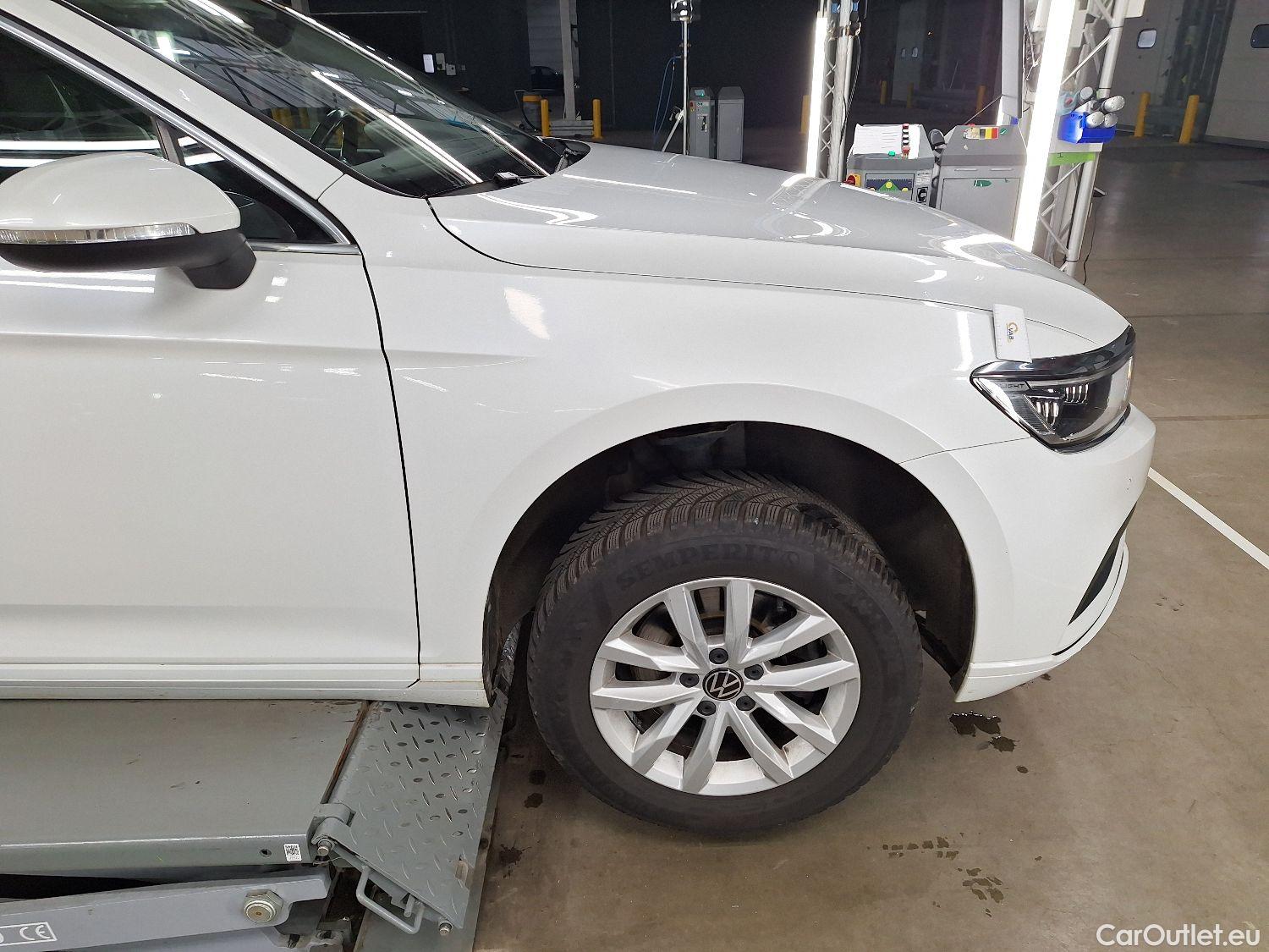  Volkswagen  Passat VW,  Variant FL'19, Volkswagen  Variant 2.0 TDI 90kW DSG Style B #1