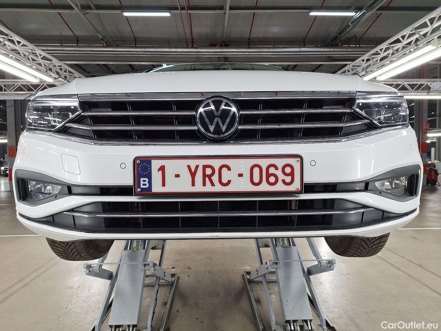  Volkswagen  Passat VW,  Variant FL'19, Volkswagen  Variant 2.0 TDI 90kW DSG Style B #3