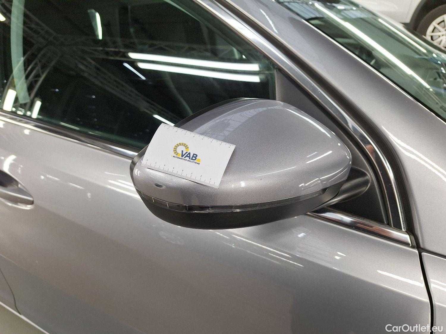  Peugeot  308 Peugeot,  SW FL'17, Peugeot  SW 1.5 BlueHDi 130 S&S Allure Pack 5d #1