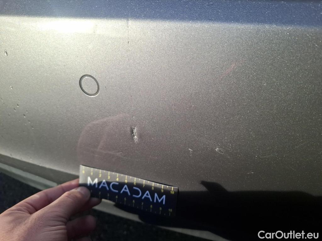  Mercedes  A-Klasse Classe A Compact / 2018 / 5P / Berline A 250 e Business Line 8G-DCT #25