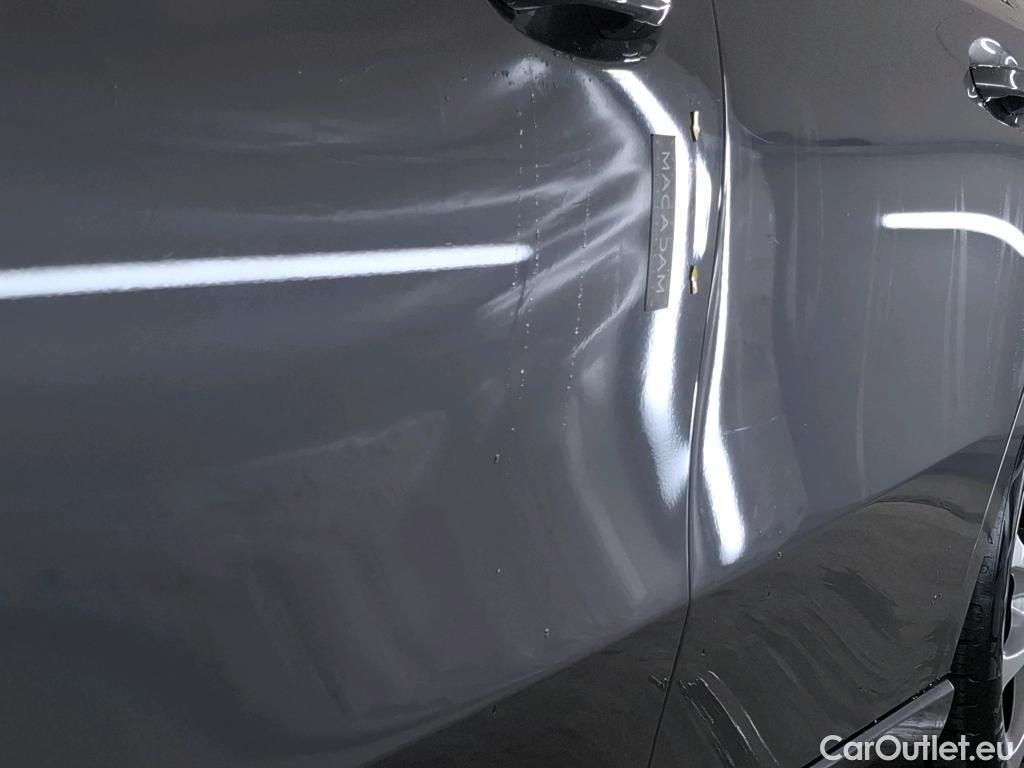  Mercedes  A-Klasse Classe A Compact / 2018 / 5P / Berline A 250 e Business Line 8G-DCT #5