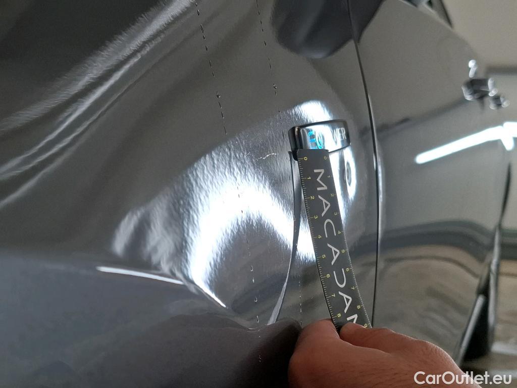  Mercedes  A-Klasse Classe A Compact / 2018 / 5P / Berline A 250 e Business Line 8G-DCT #33