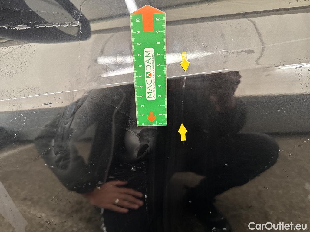  Bmw  Serie 1 BMW Série 1 / 2019 / 5P / Berline 116i Business Design #16