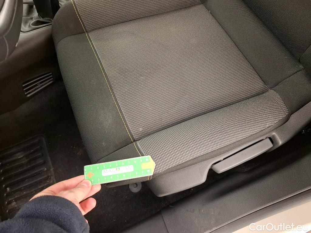  Citroen  C3  Max 1.2 PureTech 80CV BVM5 6E #4