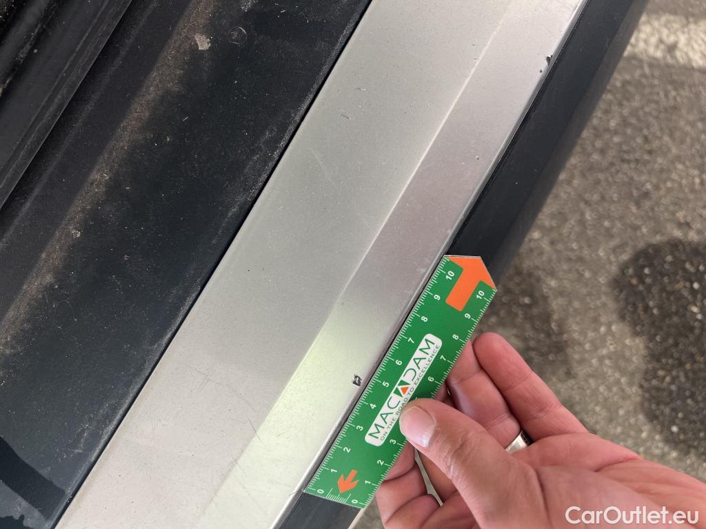  Peugeot  2008 PEUGEOT  / 2019 / 5P / Crossover PureTech 155 S&S EAT8 GT PACK #12