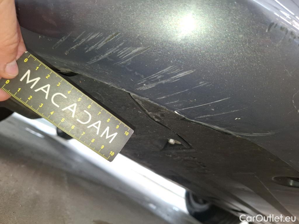  Mercedes  A-Klasse Classe A Compact / 2018 / 5P / Berline A 250 e Business Line 8G-DCT #13