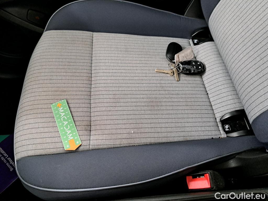  Fiat  500  e Icone 42kWh BVA #19