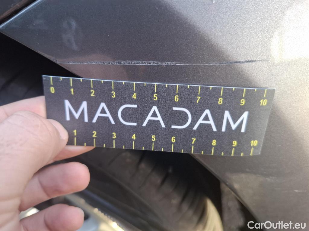  Mercedes  A-Klasse Classe A Compact / 2018 / 5P / Berline A 250 e Business Line 8G-DCT #22