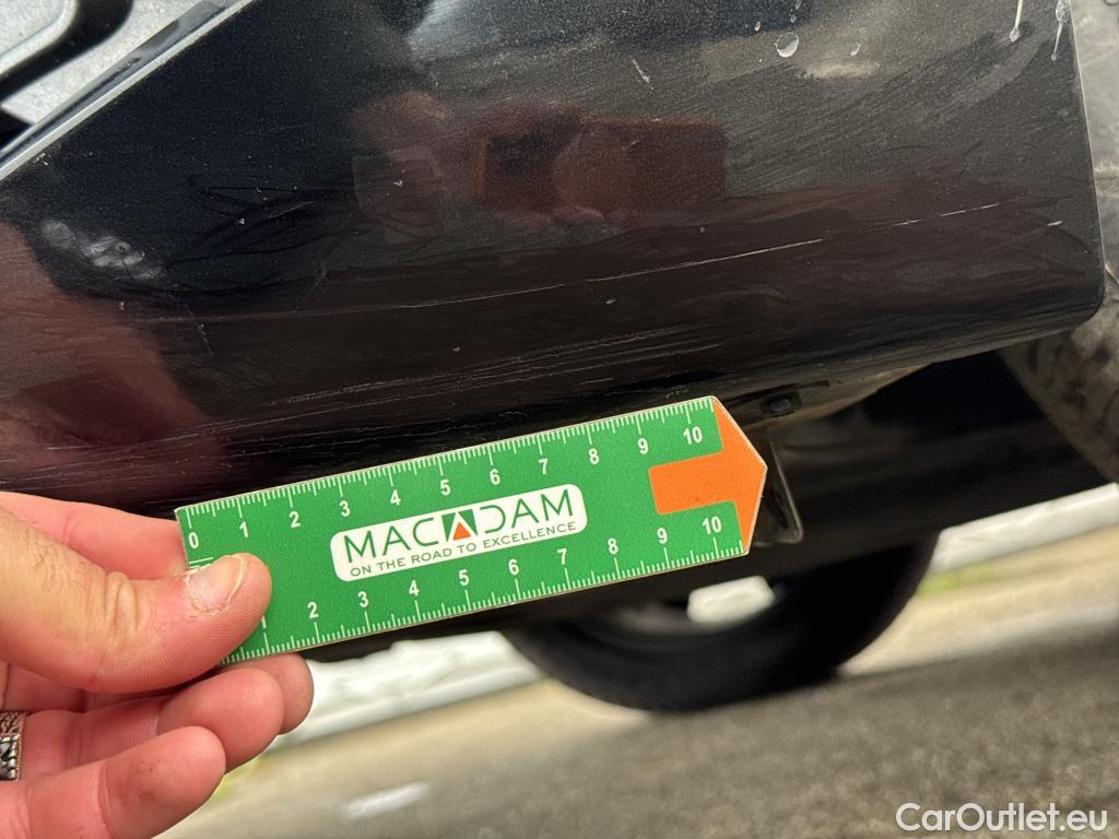  Bmw  Serie 1 BMW Série 1 / 2019 / 5P / Berline 116i Business Design #2