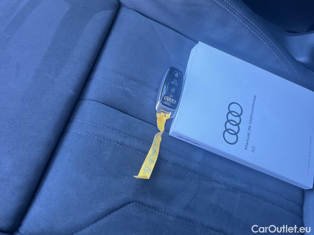  Audi  A6 AUDI  / 2018 / 4P / sedán 50 TFSIe quattro S tronic Sport #2