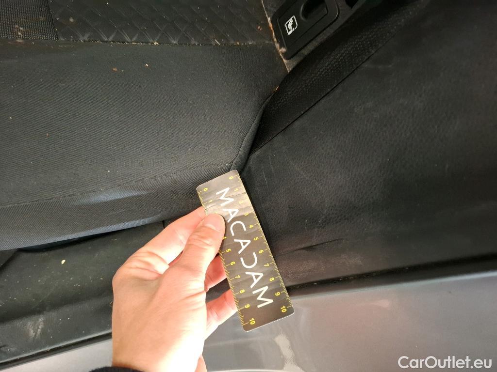  Toyota  C-HR TOYOTA  5p SUV 1.8 HYBRIDE 122 DYNAMIC BUSINESS #65