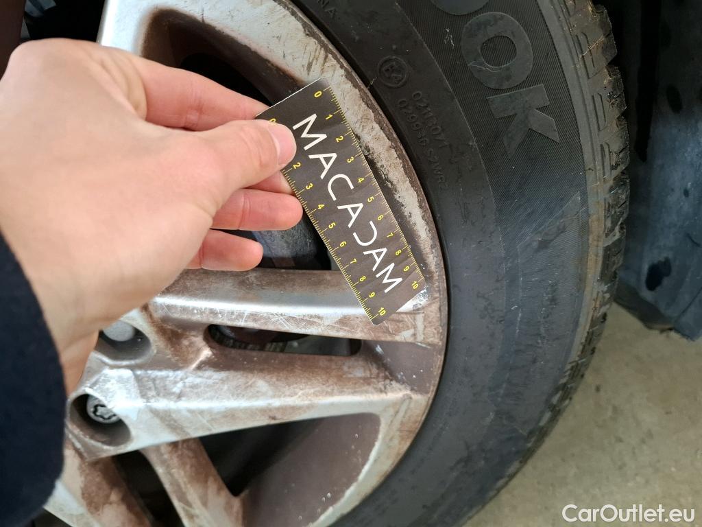  Toyota  C-HR TOYOTA  5p SUV 1.8 HYBRIDE 122 DYNAMIC BUSINESS #30