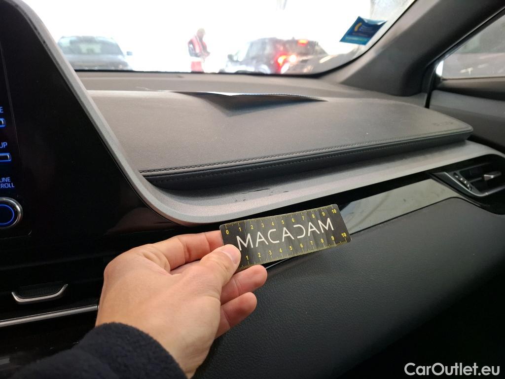  Toyota  C-HR TOYOTA  5p SUV 1.8 HYBRIDE 122 DYNAMIC BUSINESS #36