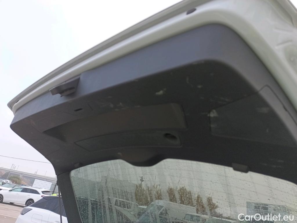  Audi  A1 Sportback AUDI A1 / 2018 / 5P / berlina con portón Sportback Advanced 30 TFSI 81kW (110CV) #11