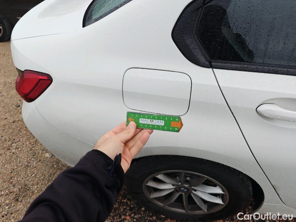  Bmw  Serie 3 BMW  / 2018 / 4P / sedán 320d Auto. #10