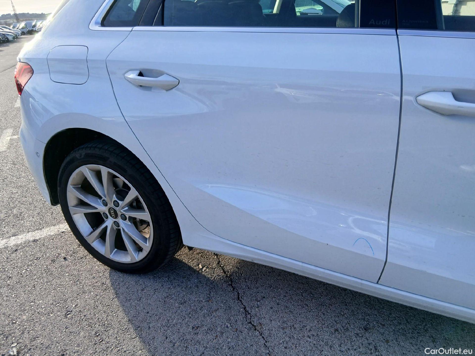  Audi  A3 AUDI  / 2024 / 5P / berlina con portón Sportback Advanced 35 TFSI 110kW S tron #13