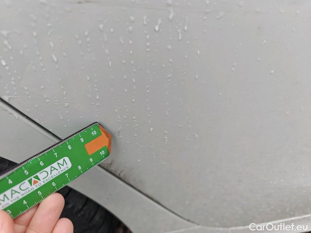  Bmw  Serie 3 BMW  / 2018 / 4P / sedán 320d Auto. #20