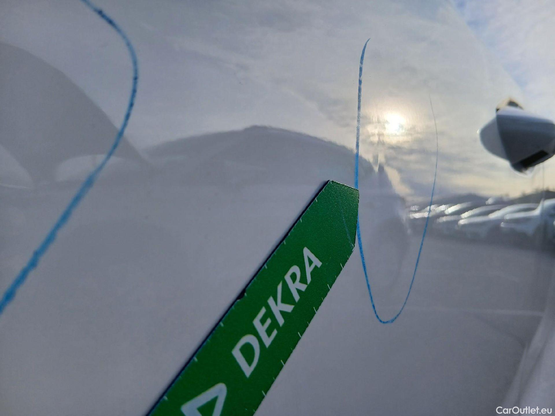  Audi  A3 AUDI  / 2024 / 5P / berlina con portón Sportback Advanced 35 TFSI 110kW S tron #4