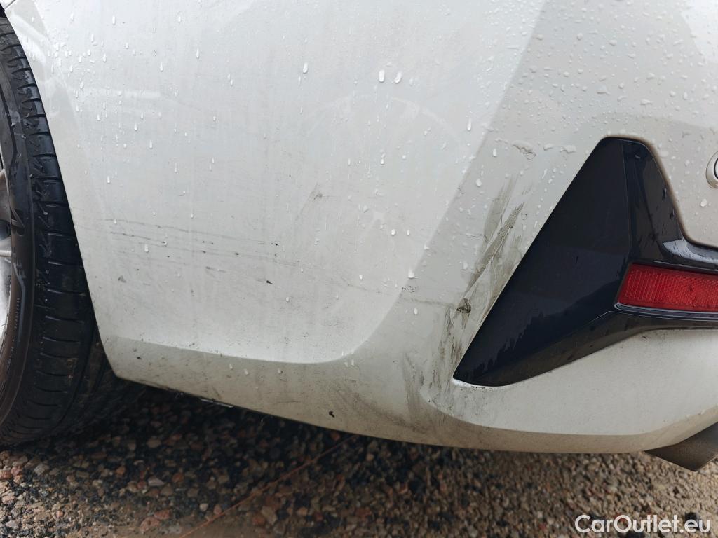  Bmw  Serie 3 BMW  / 2018 / 4P / sedán 320d Auto. #25