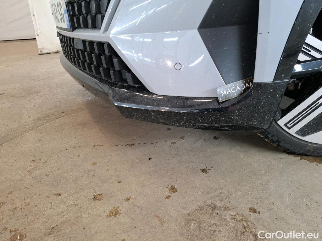  Renault  Megane-e RENAULT Mégane E-TECH / 2022 / 5P / Berline iconic EV60 220ch optimum charge #1