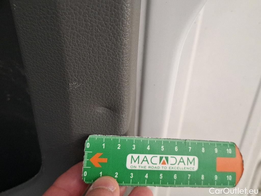  Volkswagen  Transporter VOLKSWAGEN  / 2019 / 4P / Fourgon tôlé 2.0 TDi 198 DSG7 L1H1 Edition #6