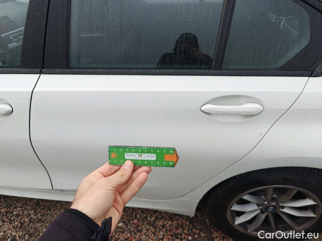  Bmw  Serie 3 BMW  / 2018 / 4P / sedán 320d Auto. #13