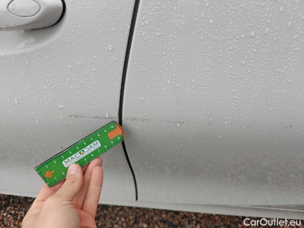  Bmw  Serie 3 BMW  / 2018 / 4P / sedán 320d Auto. #14