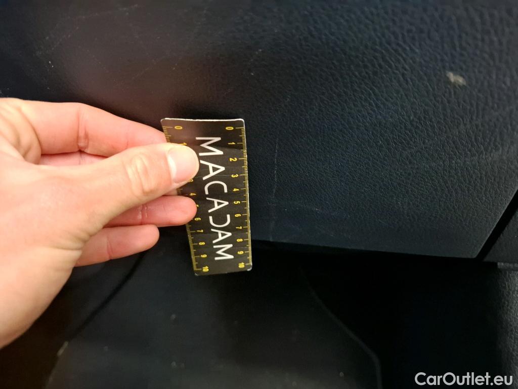  Toyota  C-HR TOYOTA  5p SUV 1.8 HYBRIDE 122 DYNAMIC BUSINESS #32