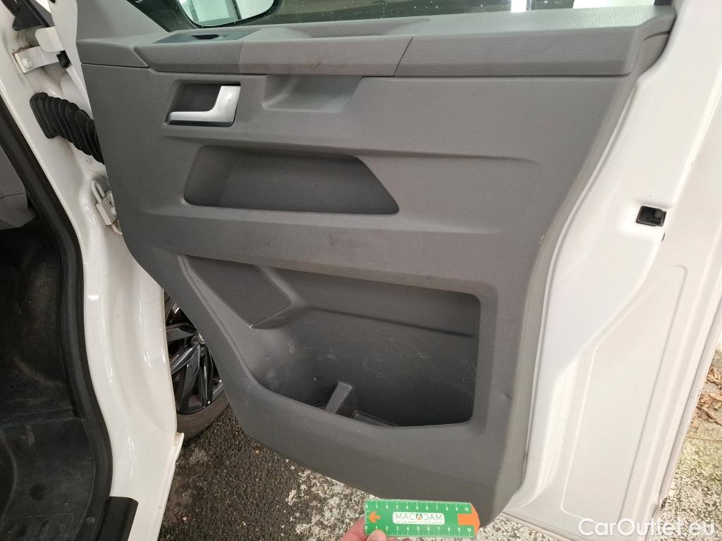  Volkswagen  Transporter VOLKSWAGEN  / 2019 / 4P / Fourgon tôlé 2.0 TDi 198 DSG7 L1H1 Edition #5