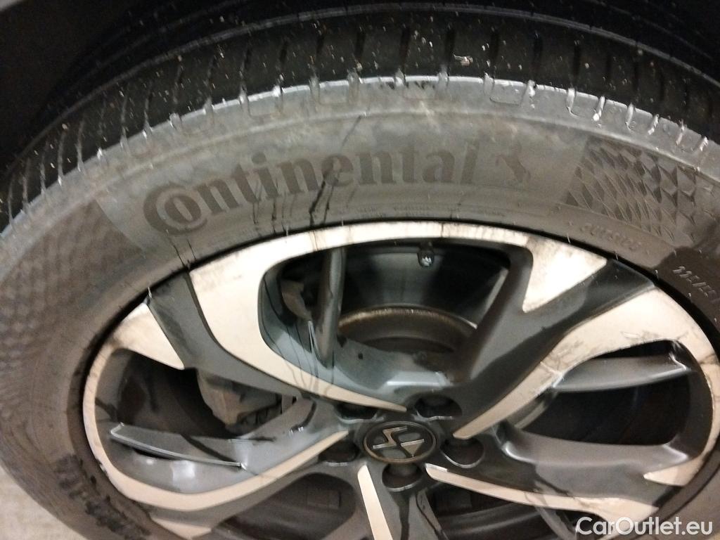  DS  DS7 DS DS 7 Crossback / 2017 / 5P / todoterreno BlueHDi DE 96kW (130CV) Auto. CHIC (AC) #5