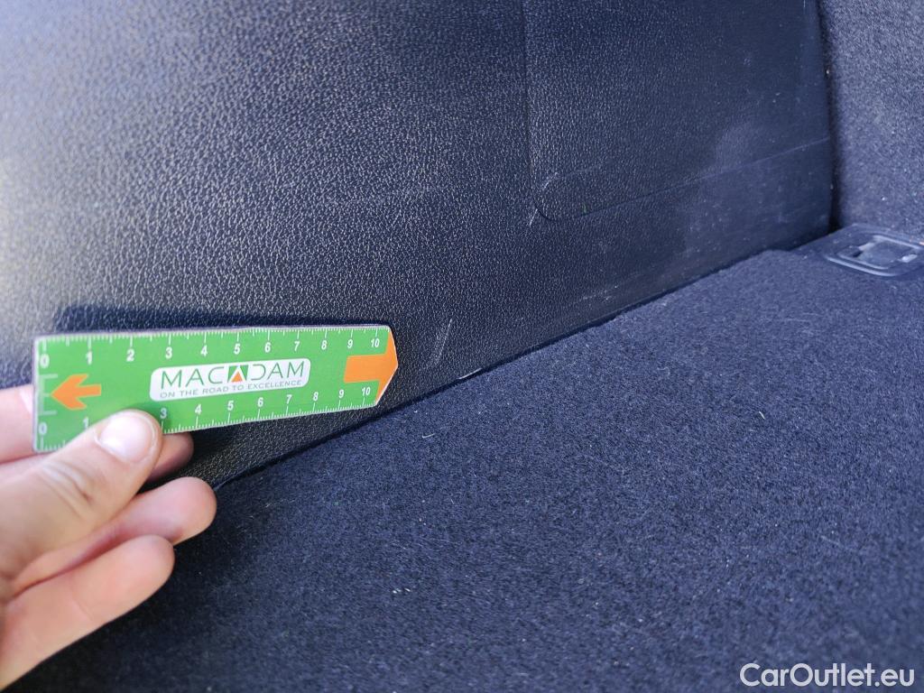  KIA  Niro KIA e- / 2016 / 5P / crossover e- 150kW (204CV) Drive (Long Range) #40