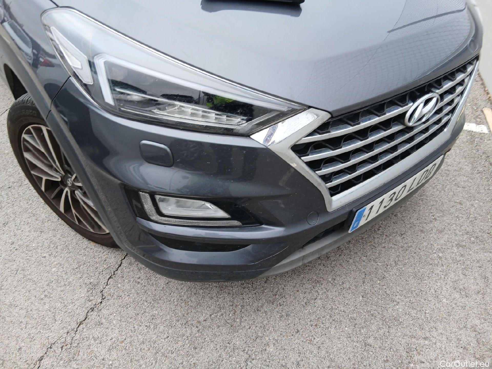  Hyundai  Tucson HYUNDAI  / 2018 / 5P / todoterreno 1.6 CRDI 85kW (116CV) 48V Tecno 4X2 #4