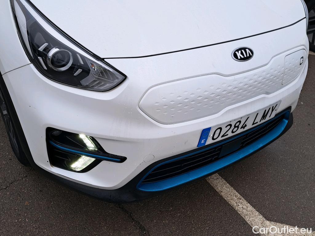  KIA  Niro KIA e- / 2016 / 5P / crossover e- 150kW (204CV) Drive (Long Range) #13