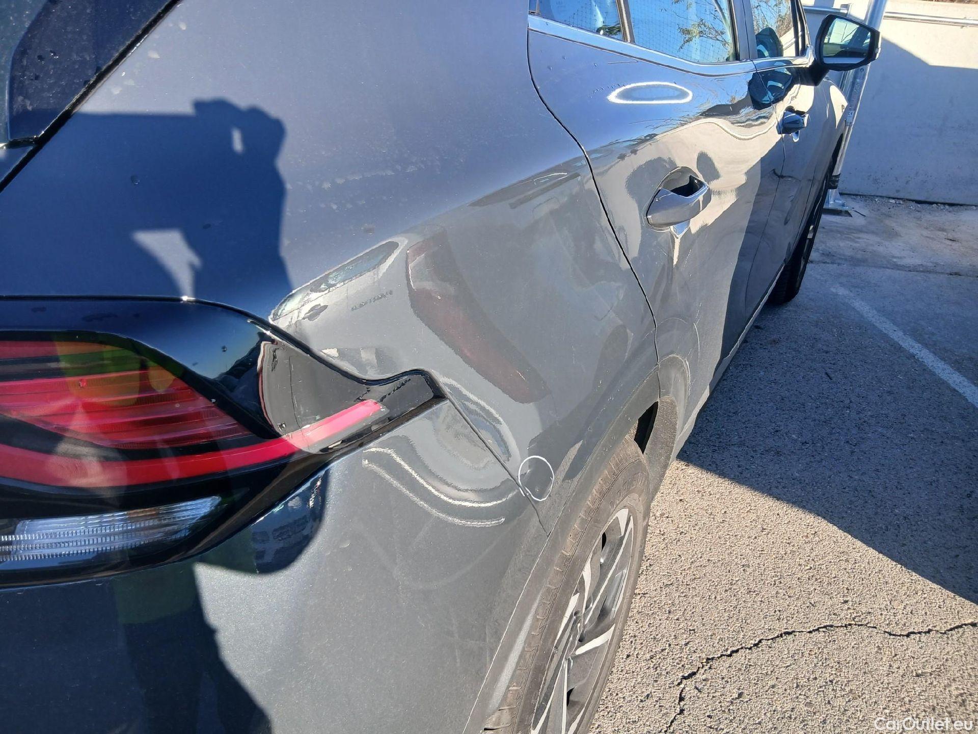  KIA  Sportage KIA  / 2022 / 5P / todoterreno 1.6 T-GDi 118kW (160CV) Drive 17