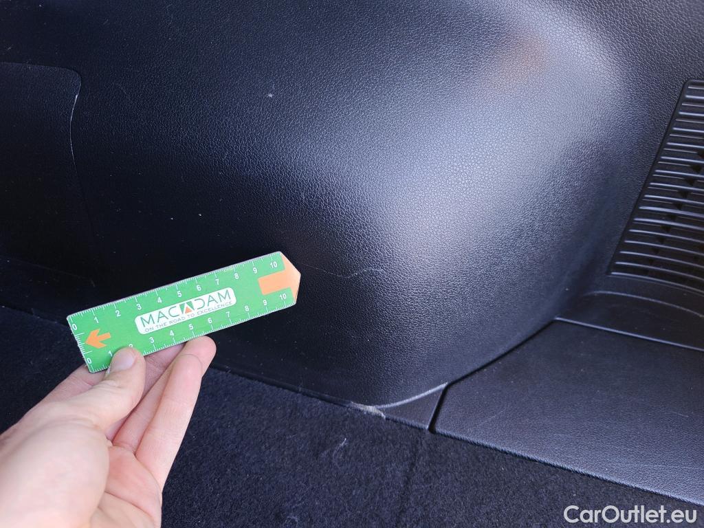  KIA  Niro KIA e- / 2016 / 5P / crossover e- 150kW (204CV) Drive (Long Range) #43