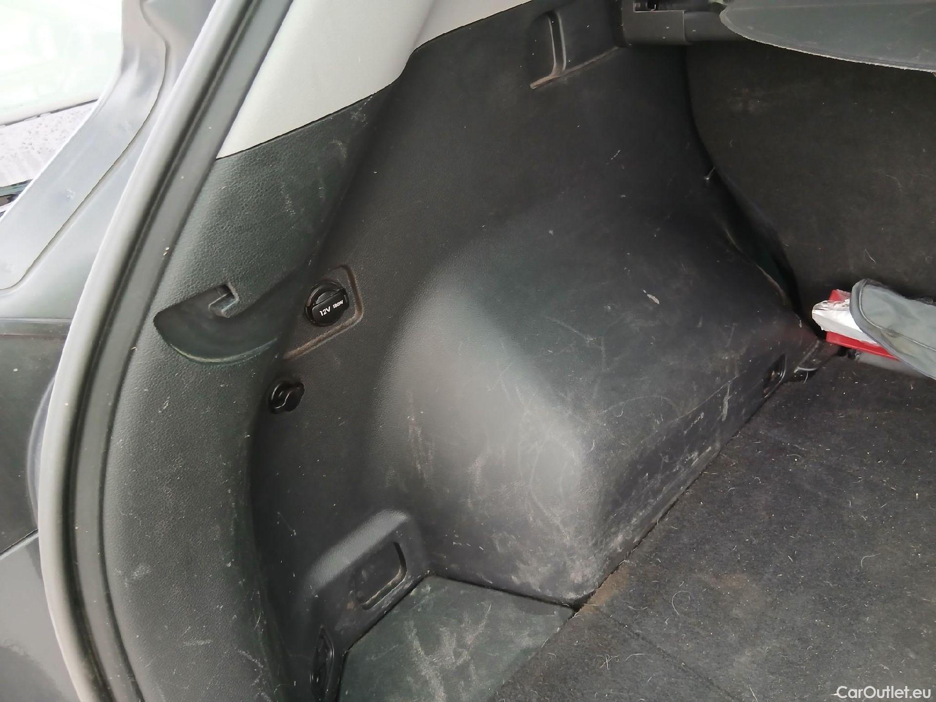  Hyundai  Tucson HYUNDAI  / 2018 / 5P / todoterreno 1.6 CRDI 85kW (116CV) 48V Tecno 4X2 #38