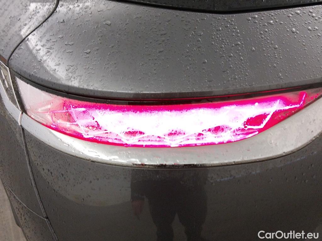  DS  DS7 DS DS 7 Crossback / 2017 / 5P / todoterreno BlueHDi DE 96kW (130CV) Auto. CHIC (AC) #1