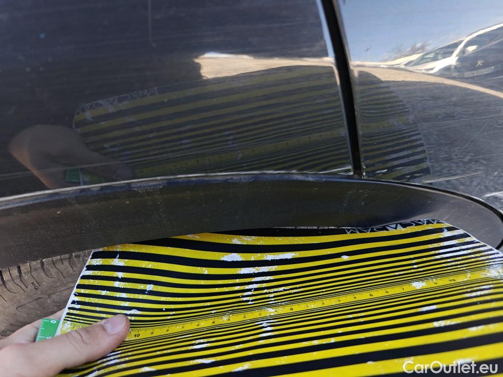  KIA  Sportage KIA  1.6MHEV Drive 100kW(136CV) 4x2(Crist Tintados) #13