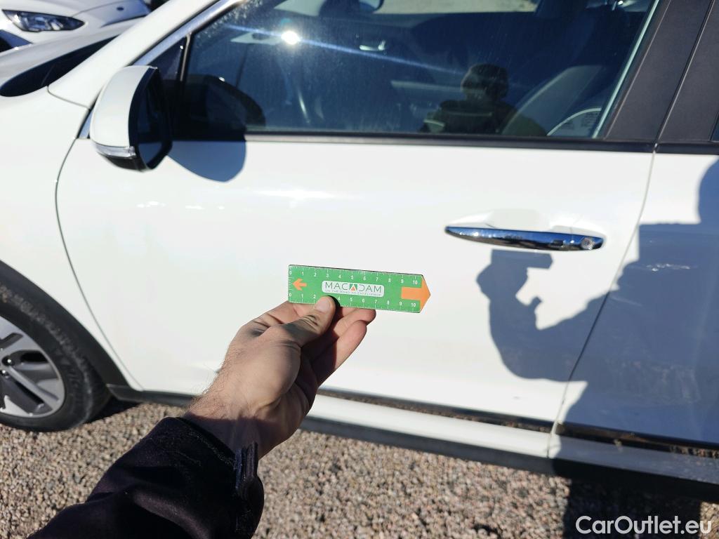  KIA  Niro KIA e- / 2016 / 5P / crossover e- 150kW (204CV) Drive (Long Range) #24