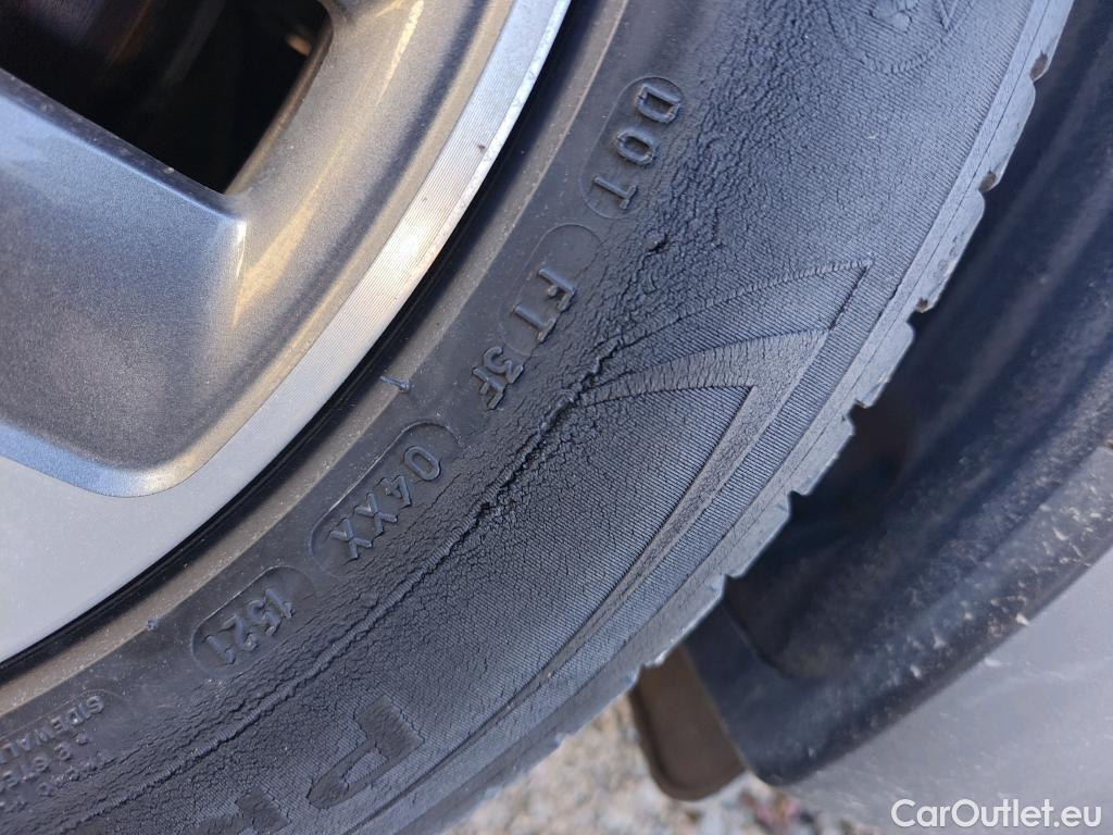  KIA  Niro KIA e- / 2016 / 5P / crossover e- 150kW (204CV) Drive (Long Range) #13