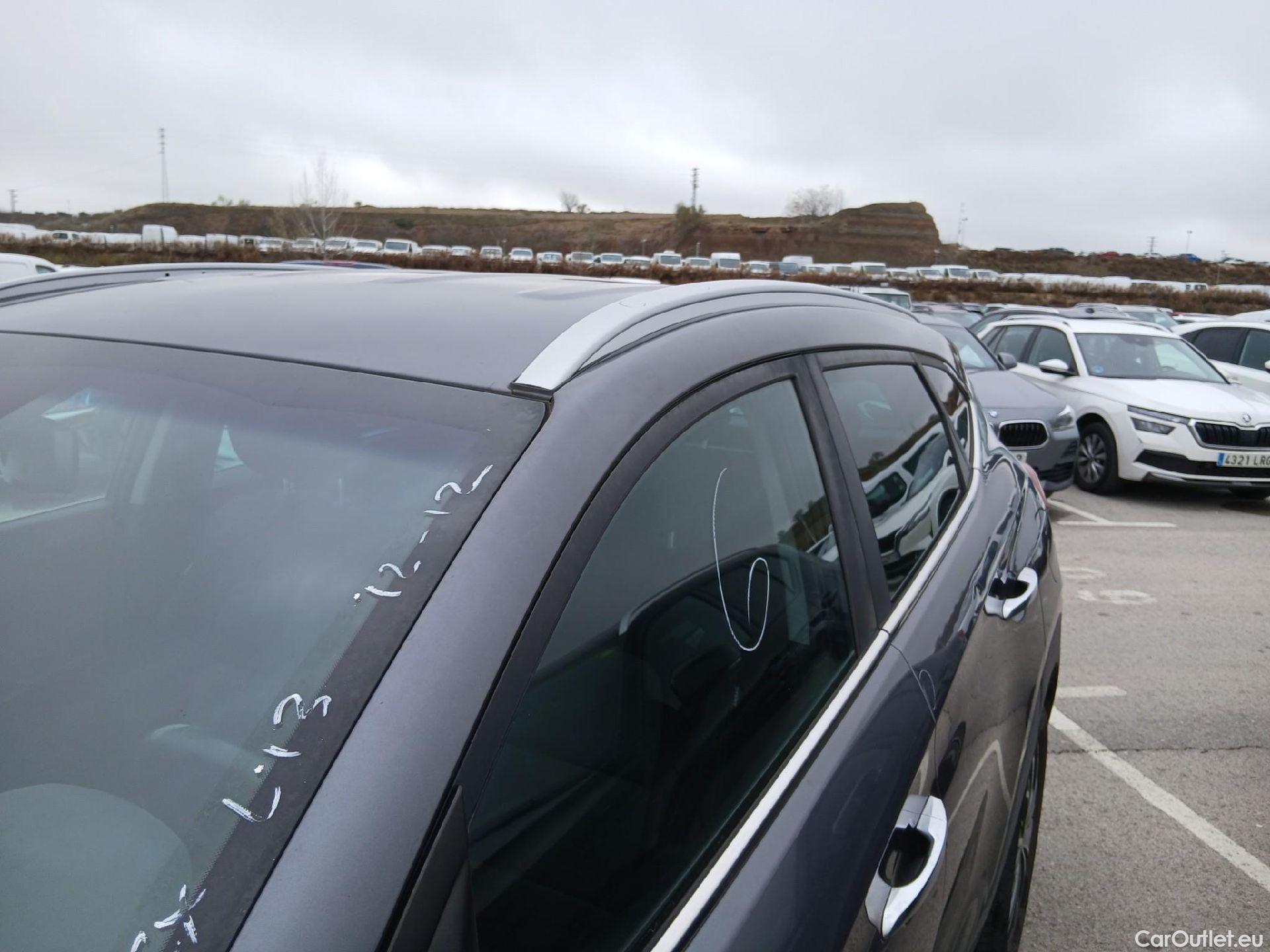  Hyundai  Tucson HYUNDAI  / 2018 / 5P / todoterreno 1.6 CRDI 85kW (116CV) 48V Tecno 4X2 #9