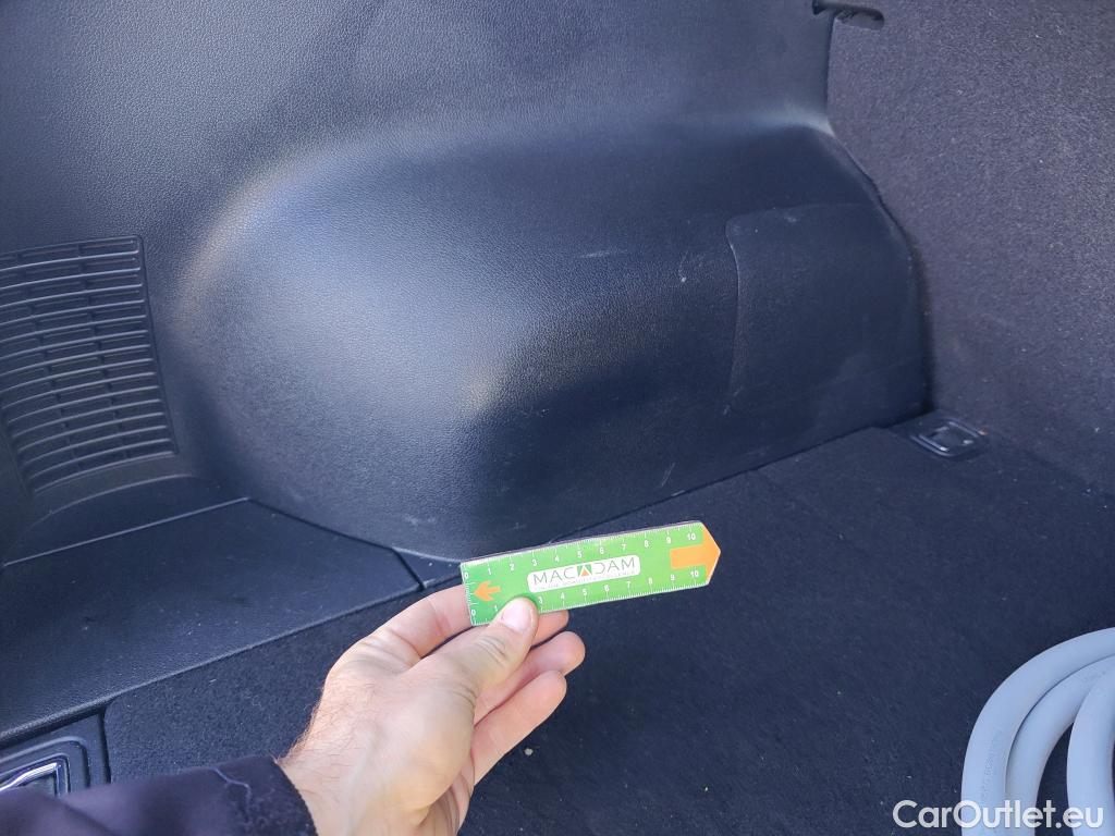  KIA  Niro KIA e- / 2016 / 5P / crossover e- 150kW (204CV) Drive (Long Range) #39