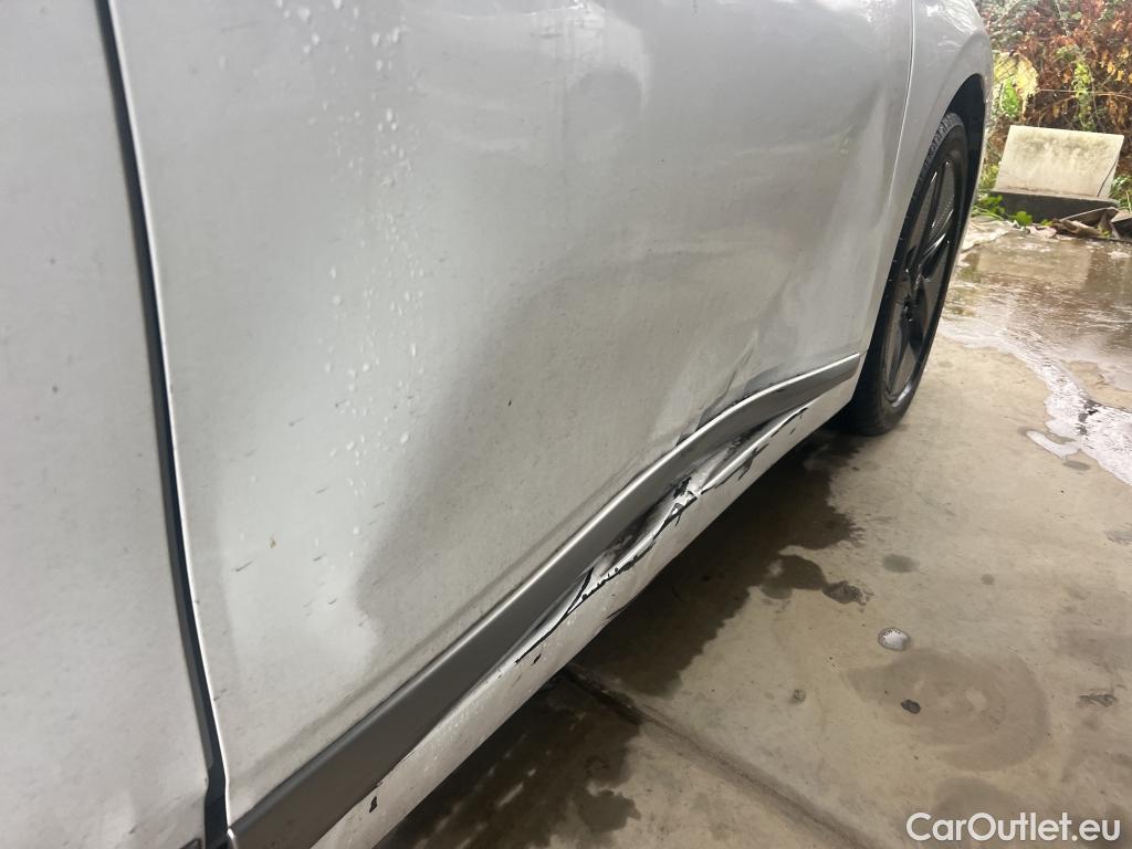  Hyundai   Ioniq HYUNDAI / 2019 / 5P / berlina con portón 1.6 GDI HEV Tecno DCT #2