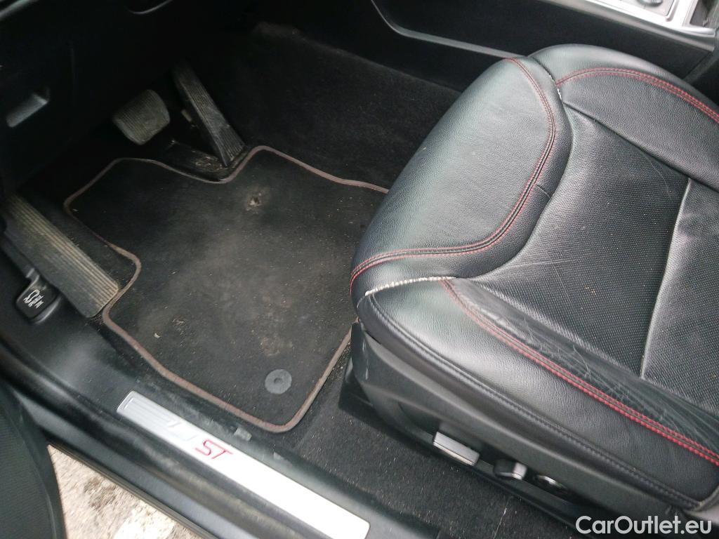  Ford  Explorer FORD  / 2019 / 4P / todoterreno 3.0 PHEV AWD ST Line #23