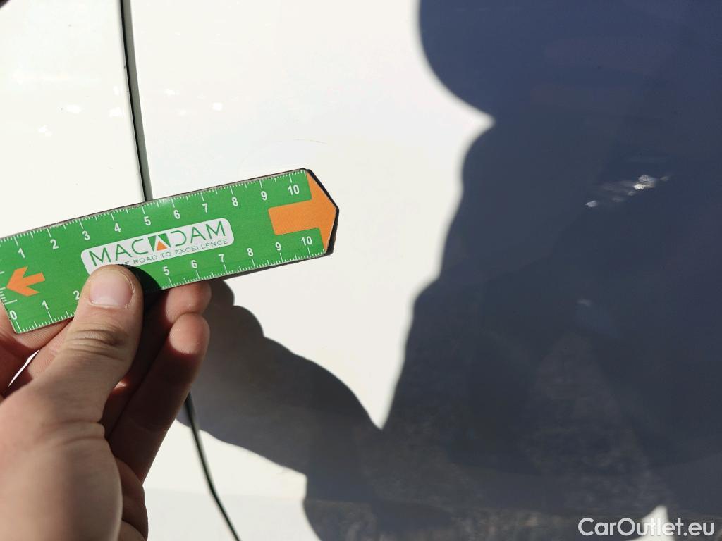  KIA  Niro KIA e- / 2016 / 5P / crossover e- 150kW (204CV) Drive (Long Range) #34