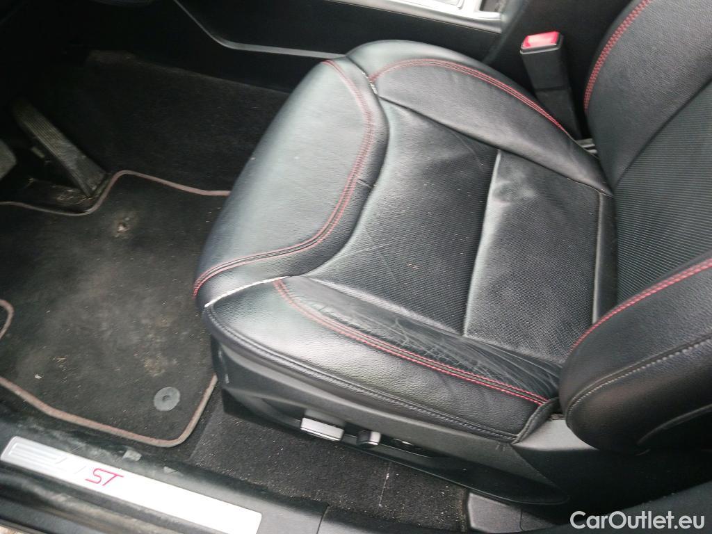  Ford  Explorer FORD  / 2019 / 4P / todoterreno 3.0 PHEV AWD ST Line #12