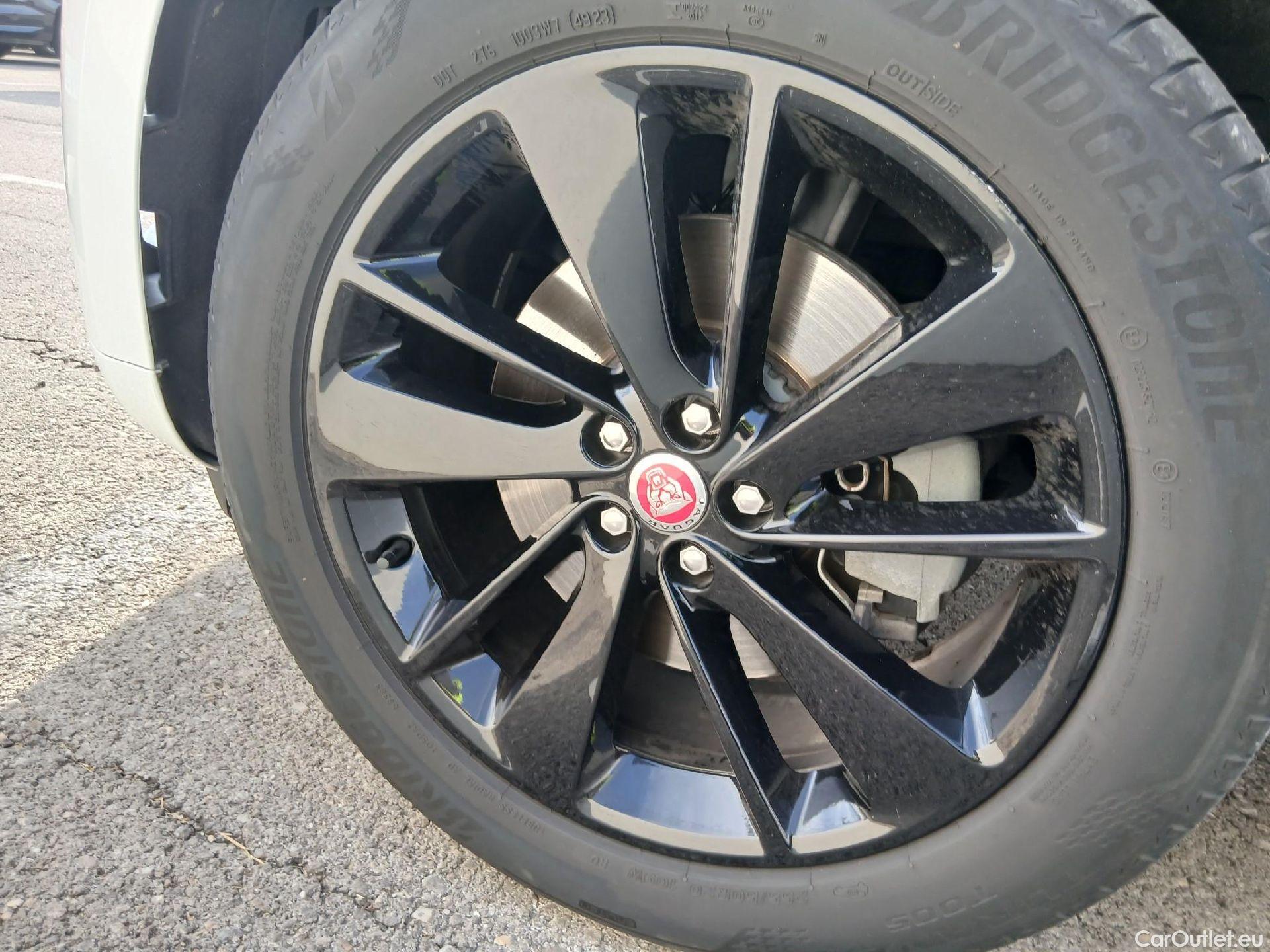  Land Rover  Discovery JAGUAR F-Pace / 2020 / 5P / todoterreno 2.0D I4 204PS AWD Auto MHEV R-Dynamic SE #10