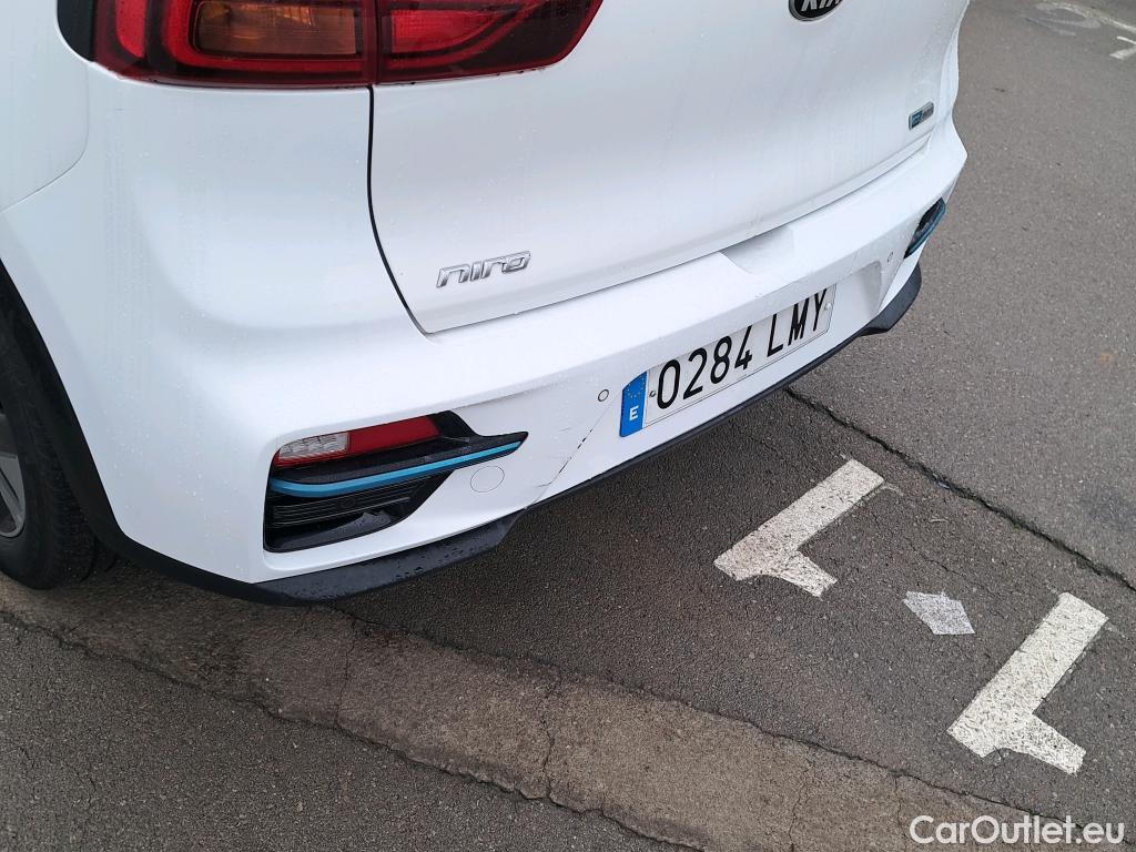  KIA  Niro KIA e- / 2016 / 5P / crossover e- 150kW (204CV) Drive (Long Range) #15