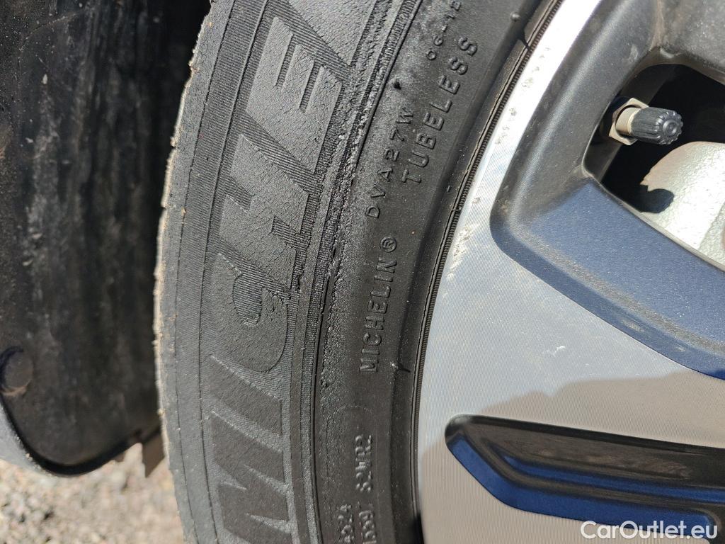  KIA  Niro KIA e- / 2016 / 5P / crossover e- 150kW (204CV) Drive (Long Range) #54