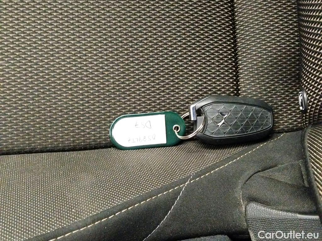  DS  DS7 DS DS 7 Crossback / 2017 / 5P / todoterreno BlueHDi DE 96kW (130CV) Auto. CHIC (AC) #4